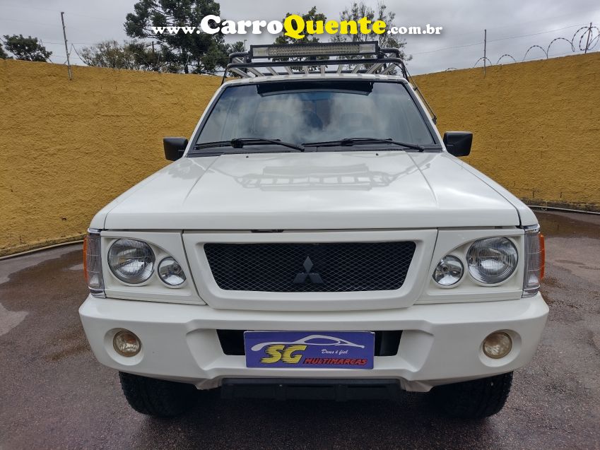 Mitsubishi L200 2.5 GL 4X4 CD 8V TURBO DIESEL 4P MANUAL - Loja
