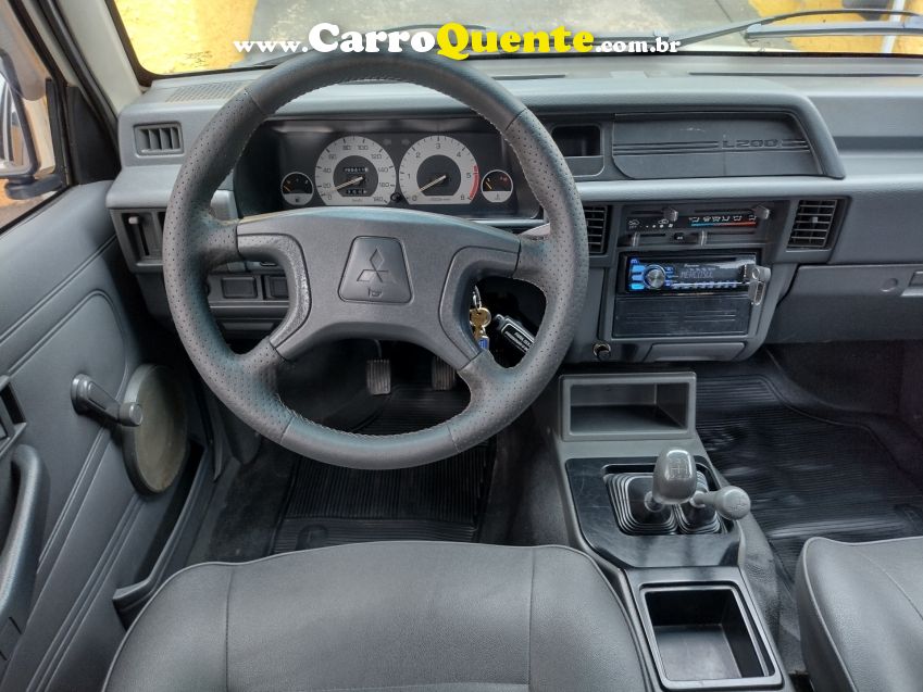 Mitsubishi L200 2.5 GL 4X4 CD 8V TURBO DIESEL 4P MANUAL - Loja