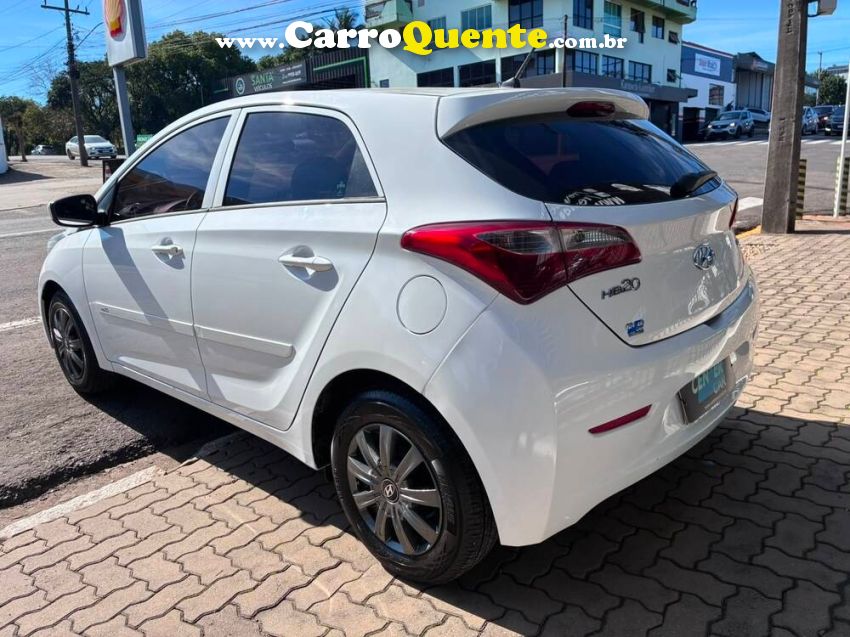 Hyundai HB20 1.0 COMFORT 12V FLEX 4P MANUAL - Loja