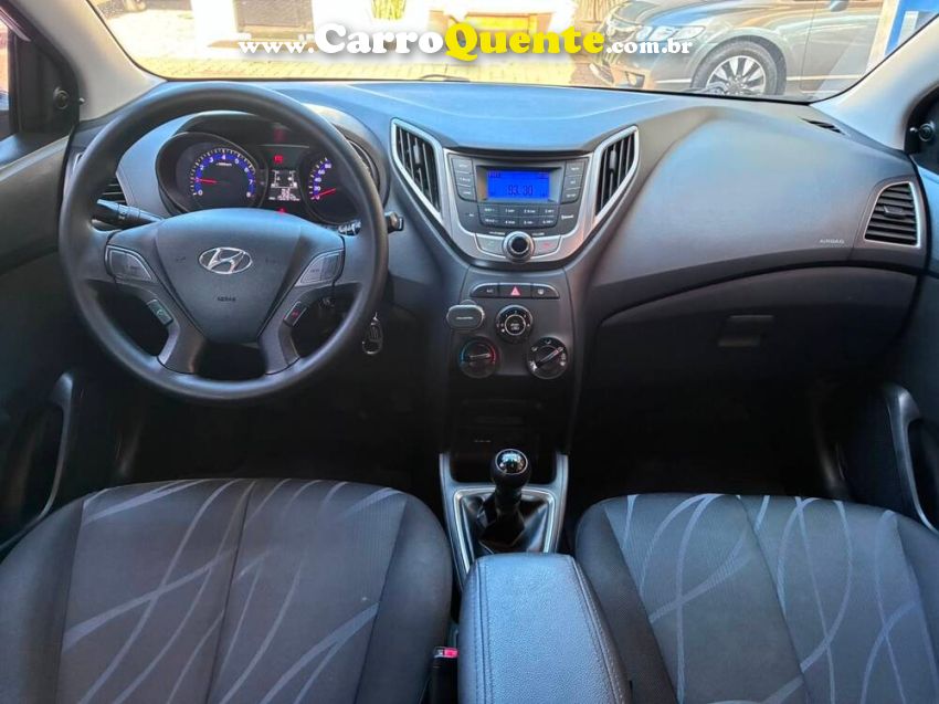 Hyundai HB20 1.0 COMFORT 12V FLEX 4P MANUAL - Loja