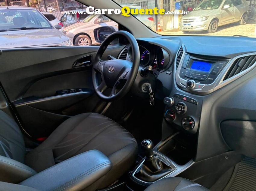 Hyundai HB20 1.0 COMFORT 12V FLEX 4P MANUAL - Loja