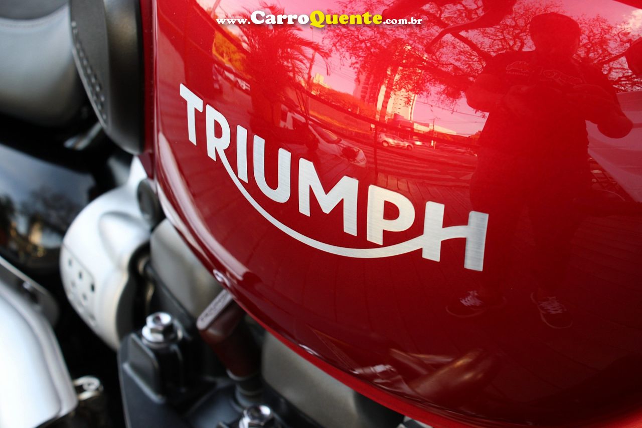 TRIUMPH STREET SCRAMBLER 2020 - Loja