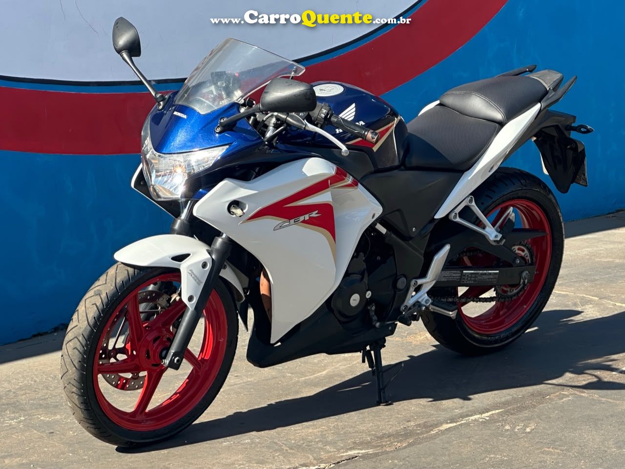 HONDA CBR 250R 2012 - Loja