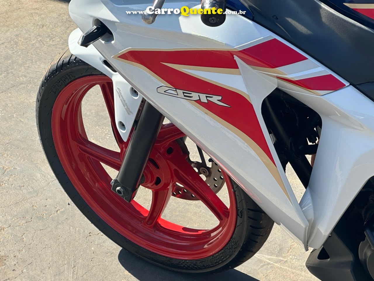HONDA CBR 250R 2012 - Loja