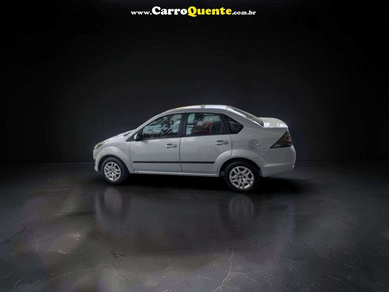 FORD FIESTA 1.6 ROCAM SE SEDAN 8V 2014 - Loja