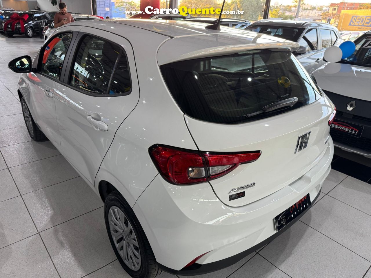 FIAT ARGO 1.0 FIREFLY DRIVE 2022 - Loja