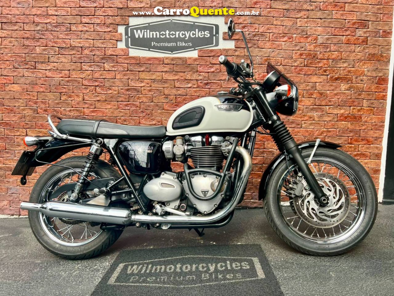 TRIUMPH BONNEVILLE T120 1200 2017 - Loja