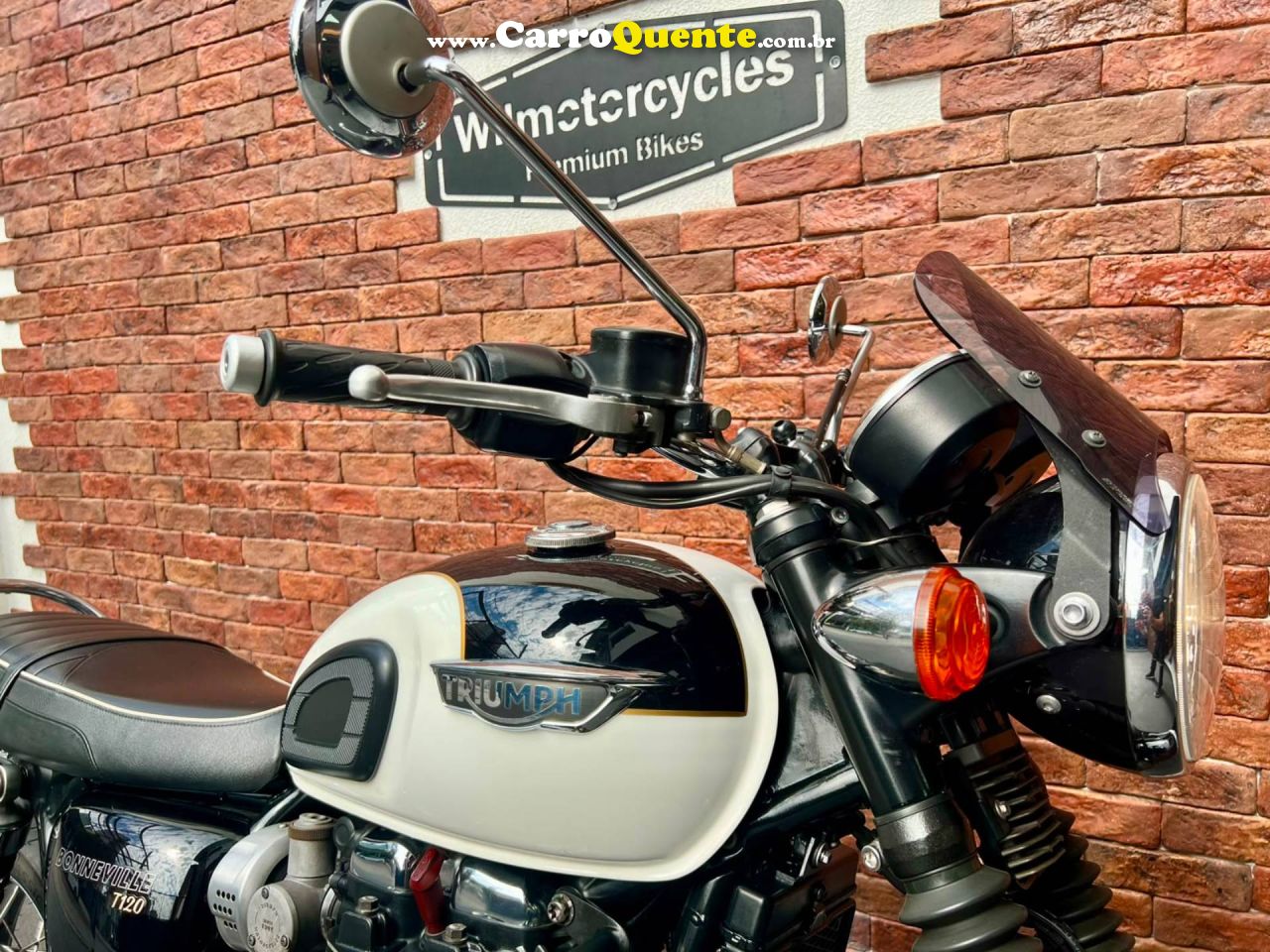 TRIUMPH BONNEVILLE T120 1200 2017 - Loja