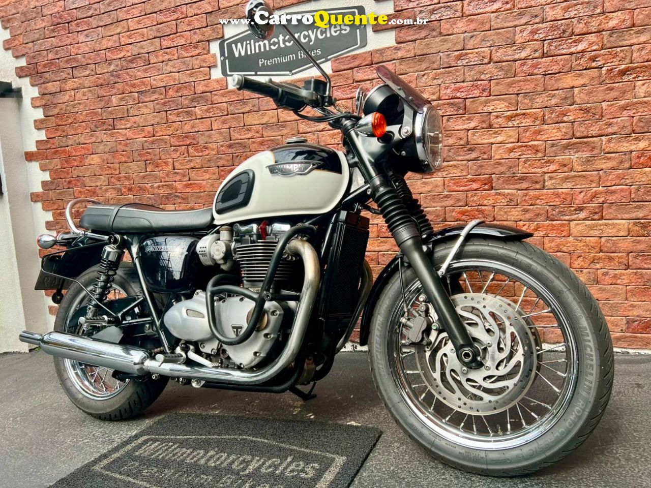 TRIUMPH BONNEVILLE T120 1200 2017 - Loja