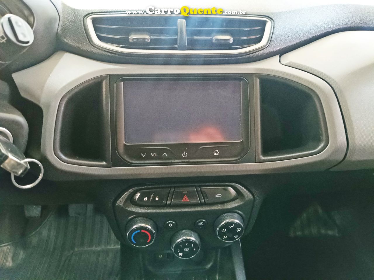 CHEVROLET ONIX 1.0 MPFI LT 8V 2015 - Loja