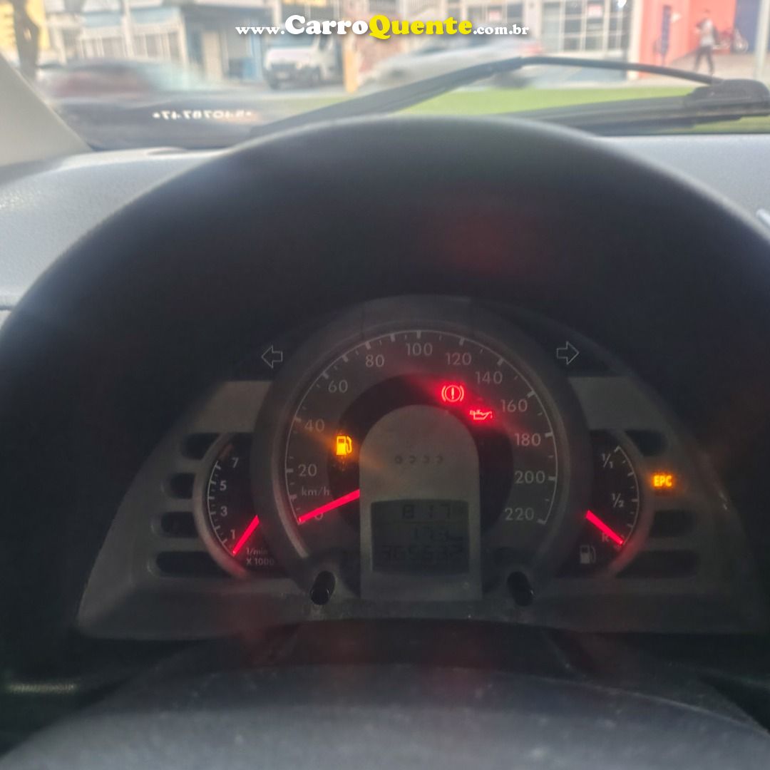 VOLKSWAGEN FOX 1.6 MI SPORTLINE 8V 2005 - Loja