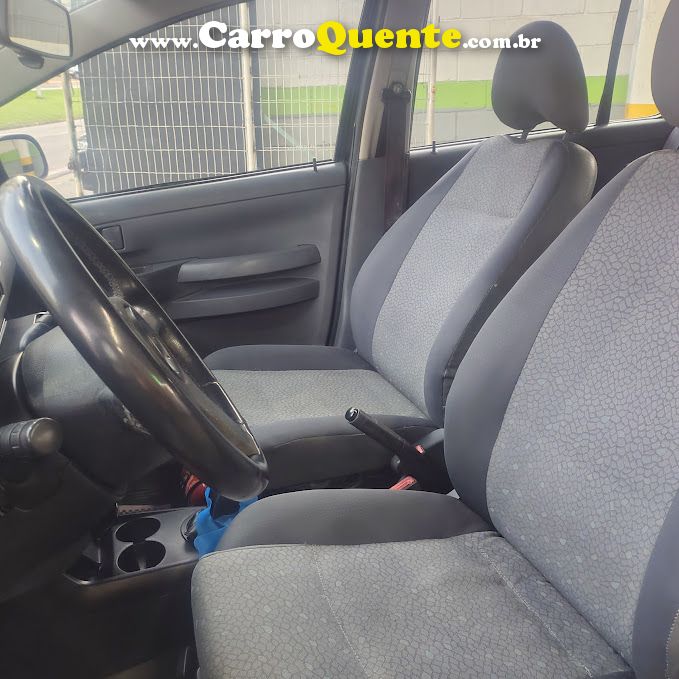 VOLKSWAGEN FOX 1.6 MI SPORTLINE 8V 2005 - Loja