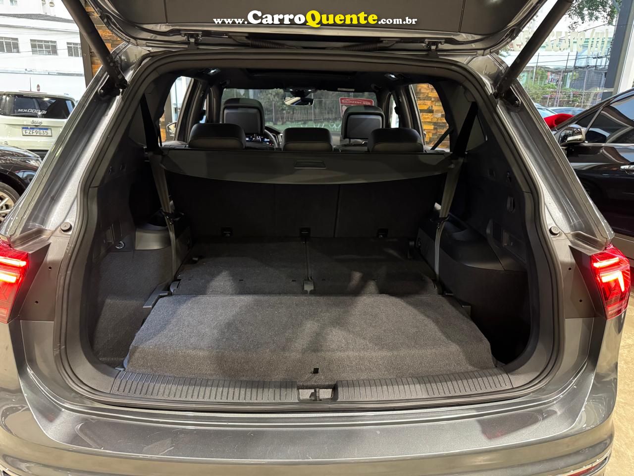 VOLKSWAGEN TIGUAN 2.0 300 TSI ALLSPACE R-LINE 2024 - Loja