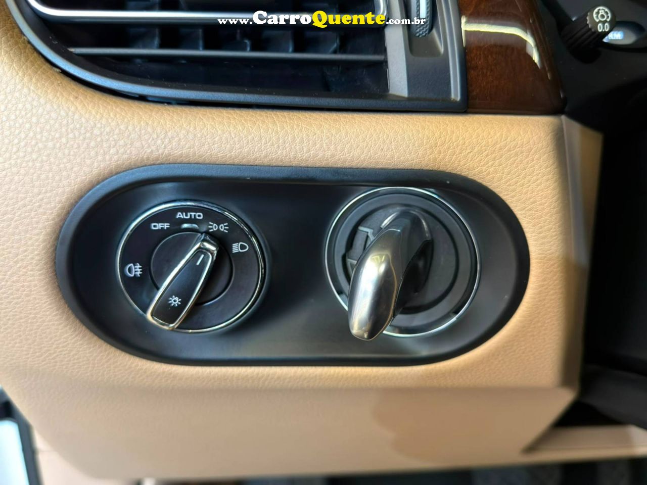 PORSCHE MACAN 2.0 TURBO PDK 2022 - Loja
