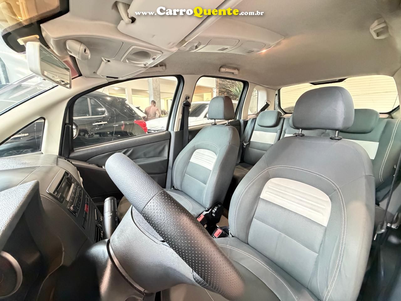 FIAT IDEA 1.4 MPI ATTRACTIVE 8V 2011 - Loja