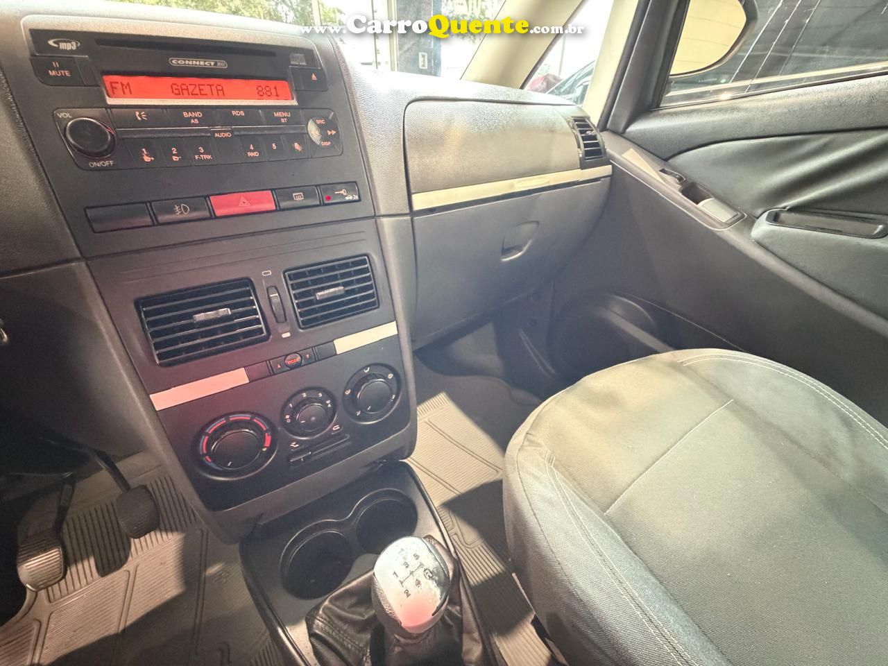 FIAT IDEA 1.4 MPI ATTRACTIVE 8V 2011 - Loja