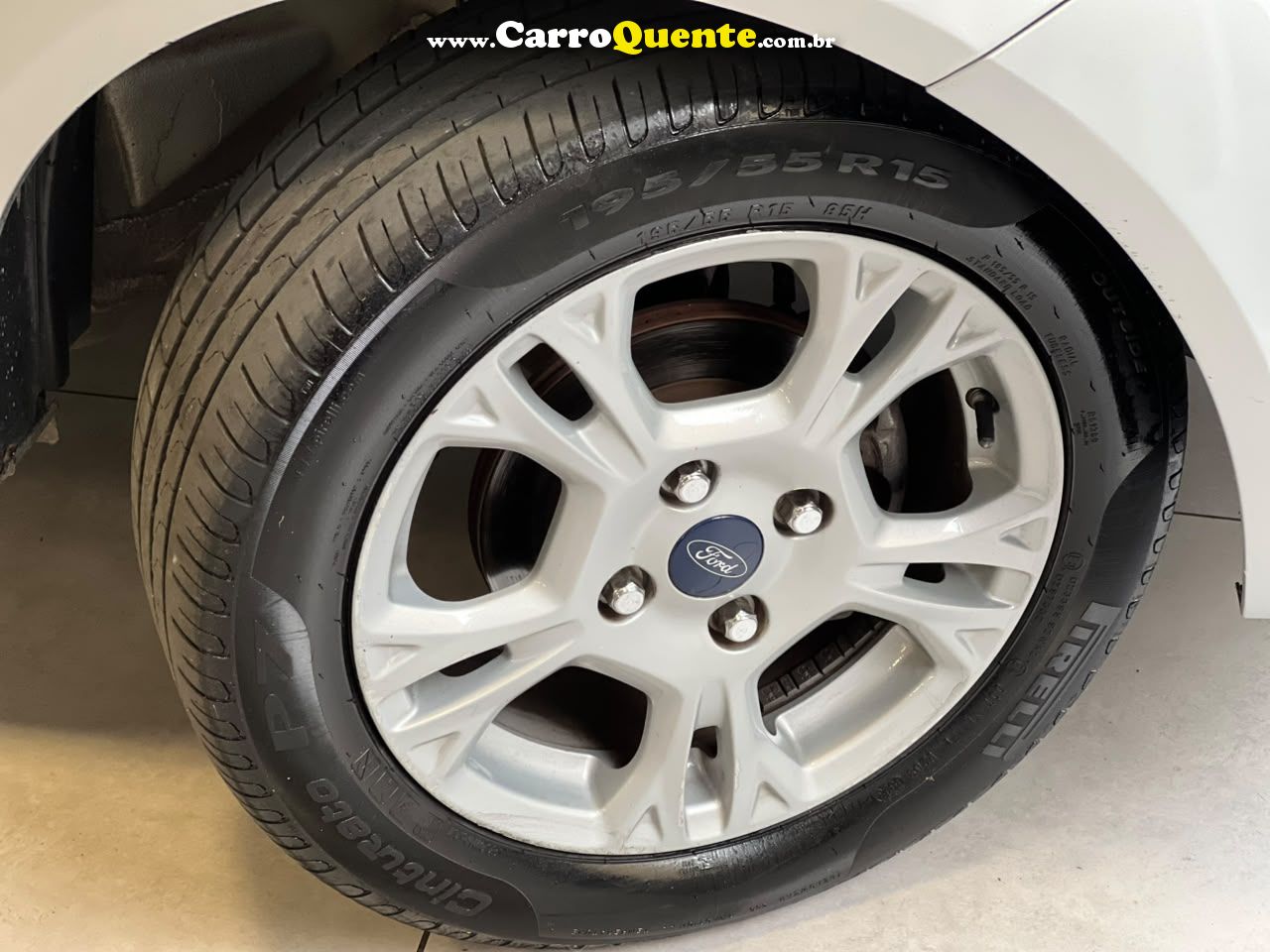 FORD FIESTA 1.6 MPI SEDAN 8V 2009 - Loja