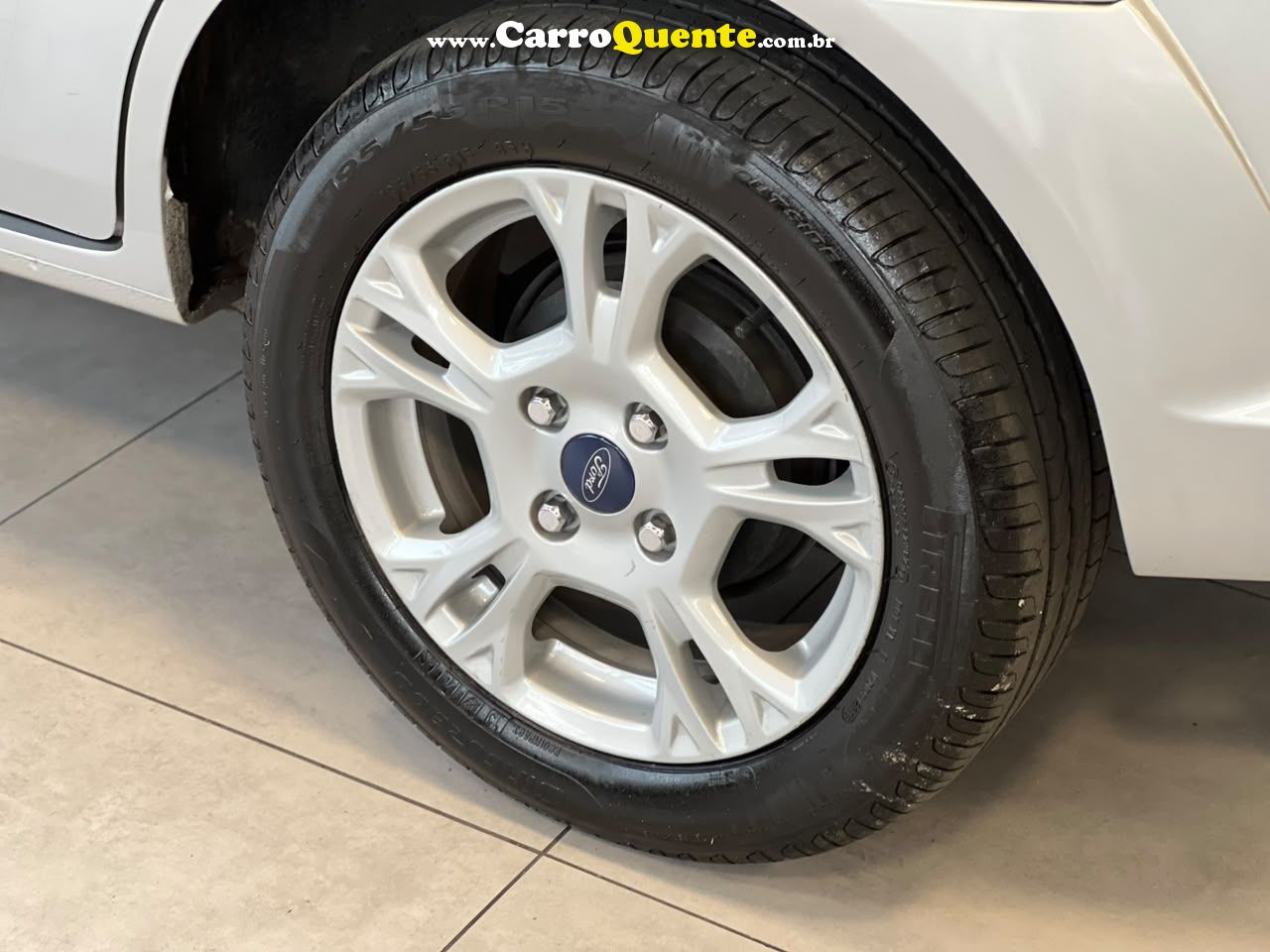FORD FIESTA 1.6 MPI SEDAN 8V 2009 - Loja