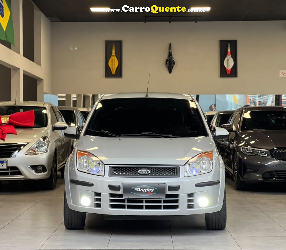 FORD FIESTA 1.6 MPI SEDAN 8V 2009 - Loja
