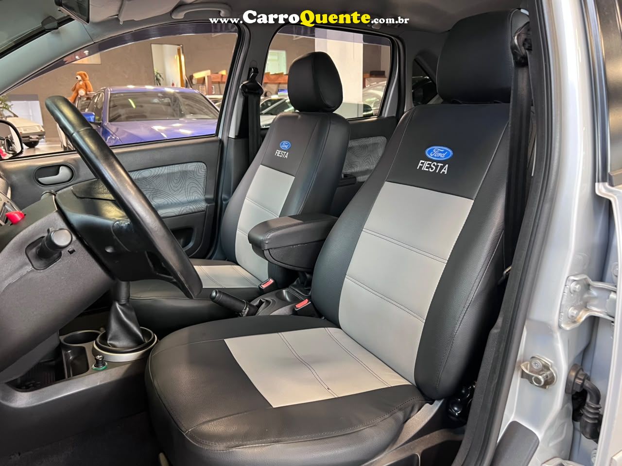 FORD FIESTA 1.6 MPI SEDAN 8V 2009 - Loja