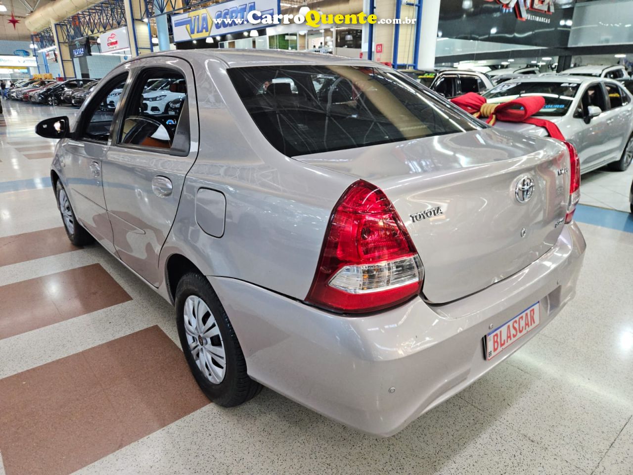 TOYOTA ETIOS 1.5 XS SEDAN 16V 2018 - Loja
