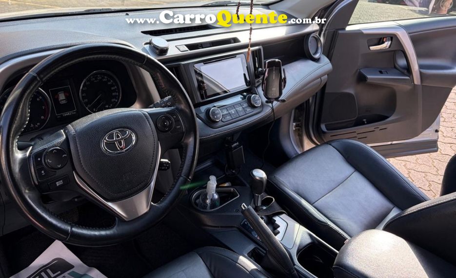 Toyota RAV4 2.0 16V GASOLINA 4P AUTOMÁTICO - Loja