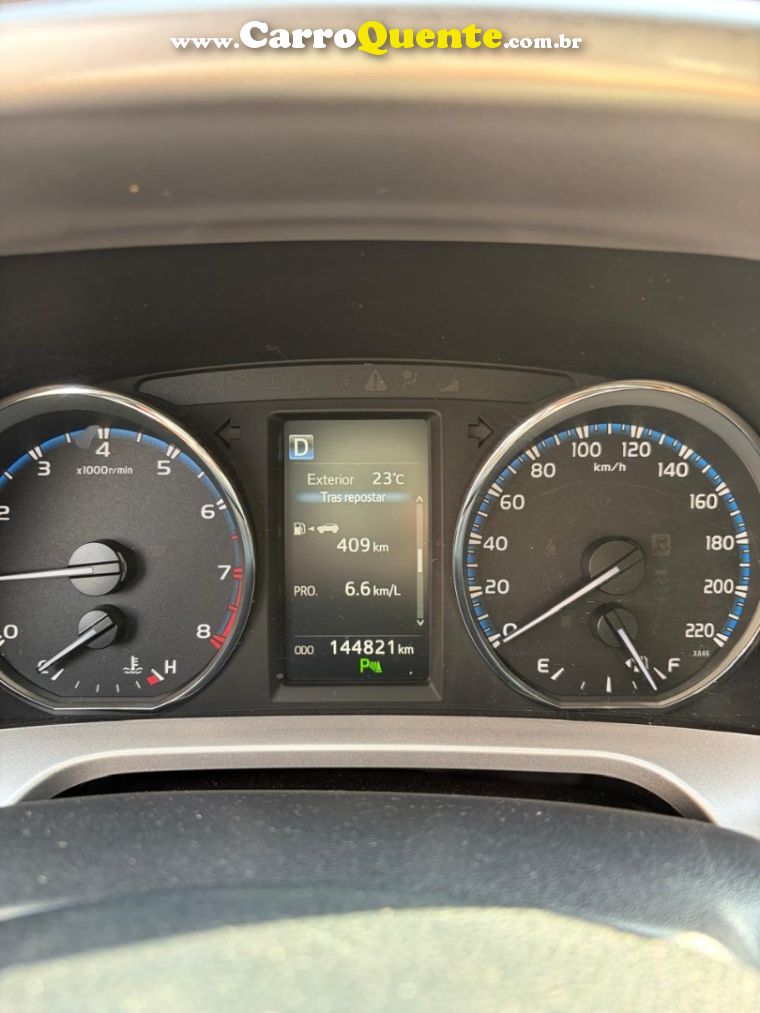 Toyota RAV4 2.0 16V GASOLINA 4P AUTOMÁTICO - Loja