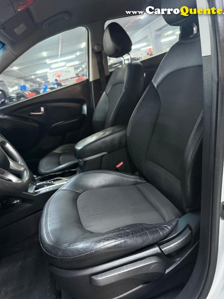 HYUNDAI   IX35 GLS 2.0 16V 2WD FLEX AUT.   PRATA 2015 2.0 FLEX - Loja