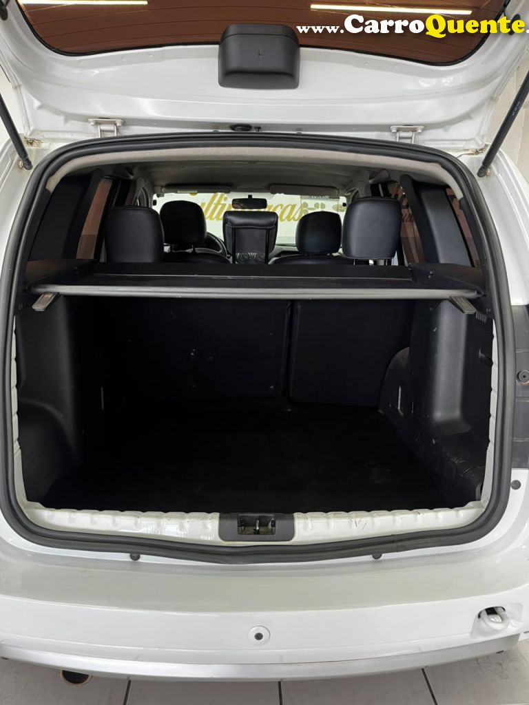 RENAULT   DUSTER DYNAMIQUE 2.0 FLEX 16V AUT.   BRANCO 2014 2.0 FLEX - Loja