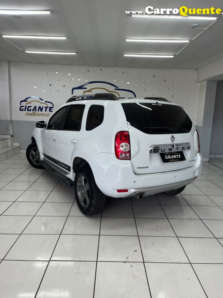 RENAULT   DUSTER DYNAMIQUE 2.0 FLEX 16V AUT.   BRANCO 2014 2.0 FLEX - Loja