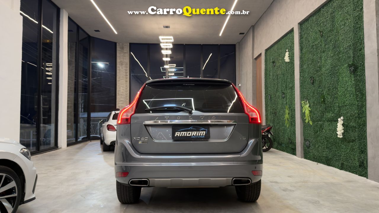 VOLVO   VOLVO XC60 2.0 T5 KIN   CINZA 2017 2.0 GASOLINA - Loja