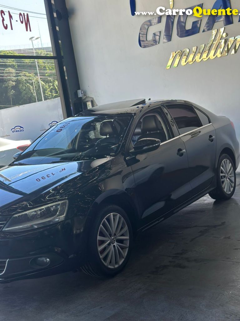 VOLKSWAGEN   JETTA HIGHLINE 2.0 TSI 16V 4P TIPTRONIC   PRETO 2013 2.0 GASOLINA - Loja