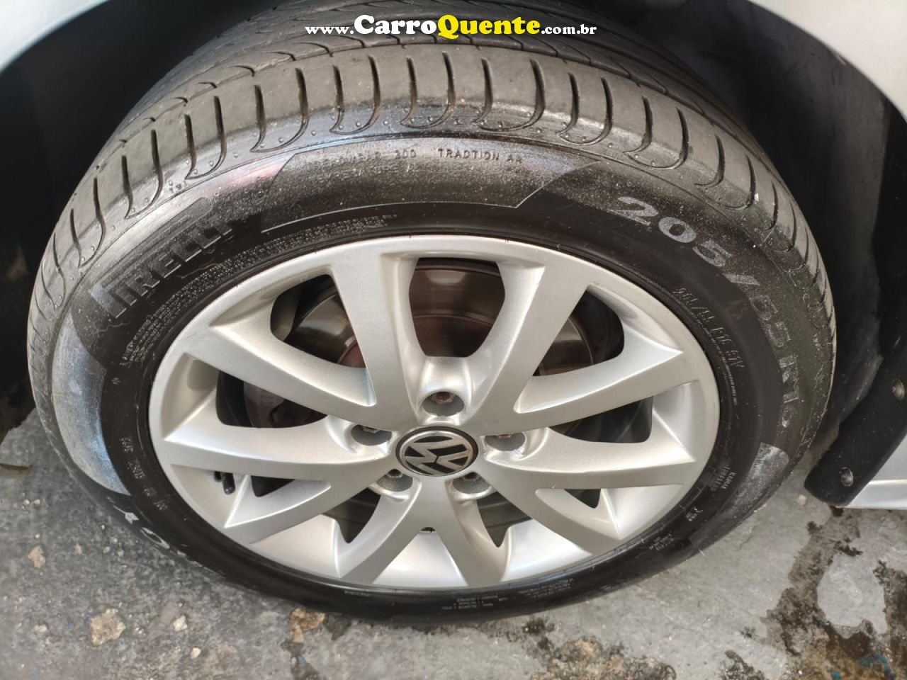 VOLKSWAGEN   JETTA COMFORTLINE 2.0 T.FLEX 8V 4P TIPT.   PRATA 2012 2.0 FLEX - Loja