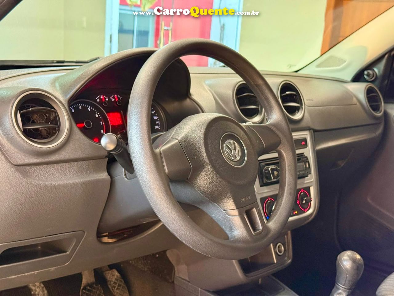 VOLKSWAGEN   VOYAGE 1.61.6 CITY  MI TOTAL FLEX 8V 4P   PRATA 2014 1.6 FLEX - Loja