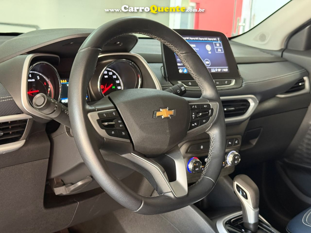 CHEVROLET   TRACKER PREMIER 1.2 TURBO 12V FLEX AUT.   CINZA 2025 1.2 FLEX - Loja