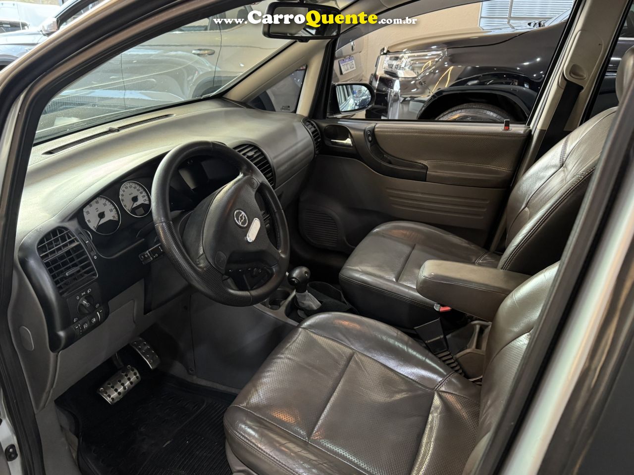 CHEVROLET   ZAFIRA ELITE 2.0 MPFI FLEXPOWER 8V  AUT   PRATA 2006 2.0 FLEX - Loja