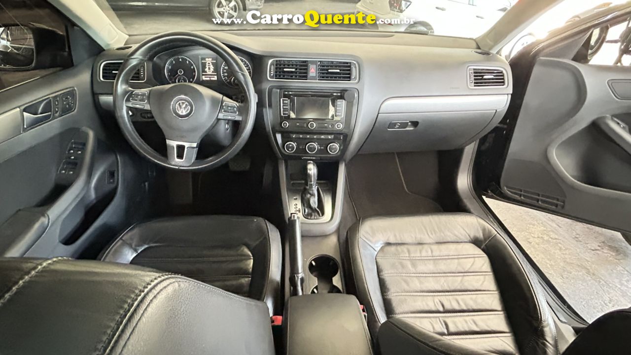 VOLKSWAGEN   JETTA HIGHLINE 2.0 TSI 16V 4P TIPTRONIC   PRETO 2013 2.0 GASOLINA - Loja