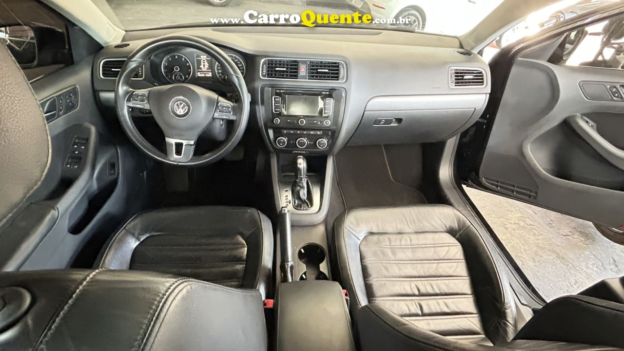 VOLKSWAGEN   JETTA HIGHLINE 2.0 TSI 16V 4P TIPTRONIC   PRETO 2013 2.0 GASOLINA - Loja