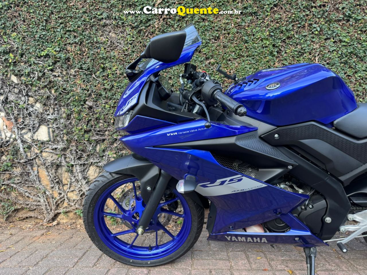 YAMAHA    R15 ABS   AZUL 2024 150 GASOLINA - Loja