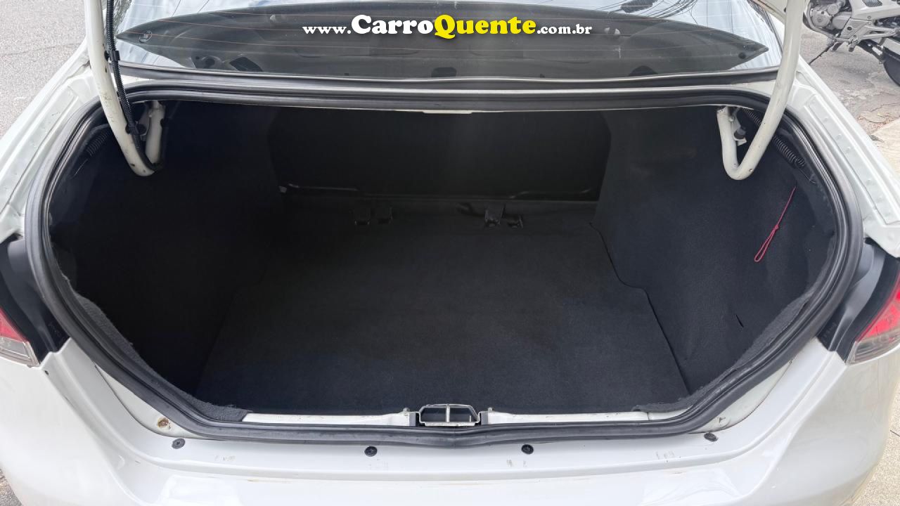 FIAT   SIENA EL CELEB. 1.4 MPI FIRE FLEX 8V 4P   BRANCO 2012 1.4 FLEX - Loja