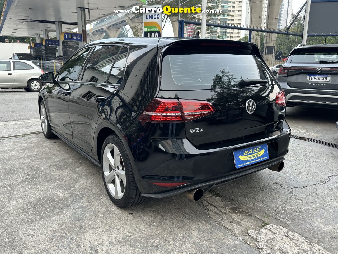 VOLKSWAGEN   GOLF GTI 2.0 TSI 220CV AUT.   PRETO 2014 2.0 GASOLINA - Loja
