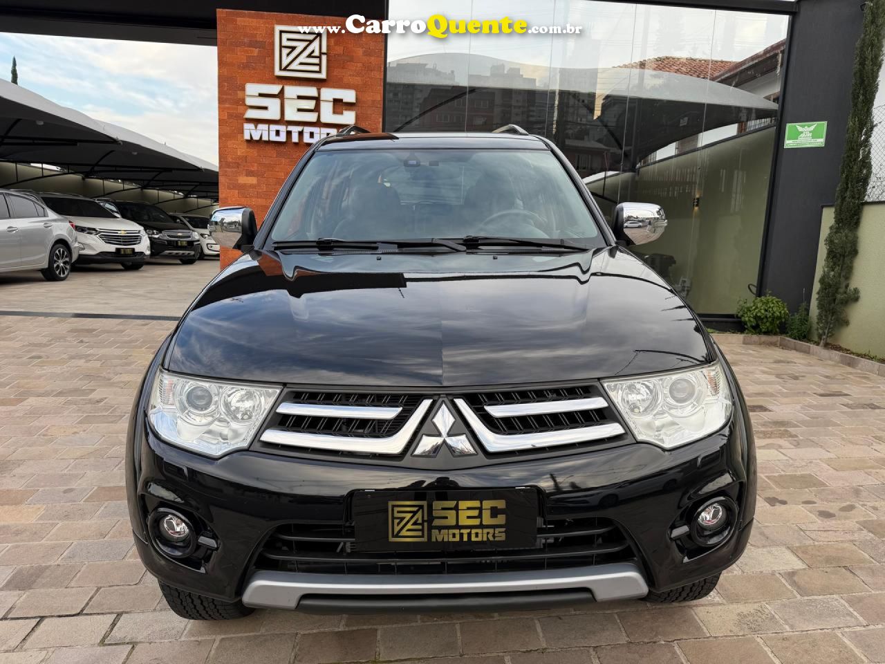 MITSUBISHI   PAJERO DAKARHPE 3.5 4X4 FLEX 5P AUT.   PRETO 2015 3.5 FLEX - Loja