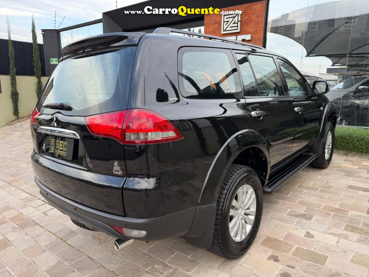 MITSUBISHI   PAJERO DAKARHPE 3.5 4X4 FLEX 5P AUT.   PRETO 2015 3.5 FLEX - Loja