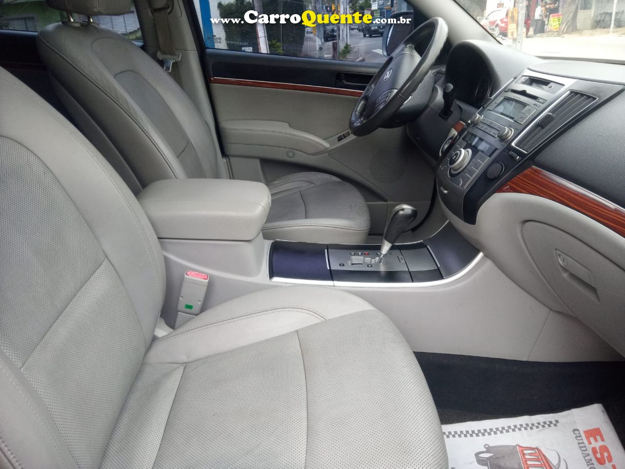 HYUNDAI   VERACRUZ GLS 3.8 4WD AUT.   PRATA 2010 3.8 GASOLINA - Loja