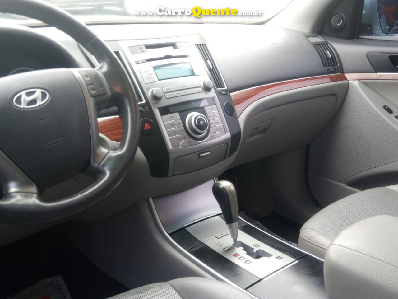 HYUNDAI   VERACRUZ GLS 3.8 4WD AUT.   PRATA 2010 3.8 GASOLINA - Loja