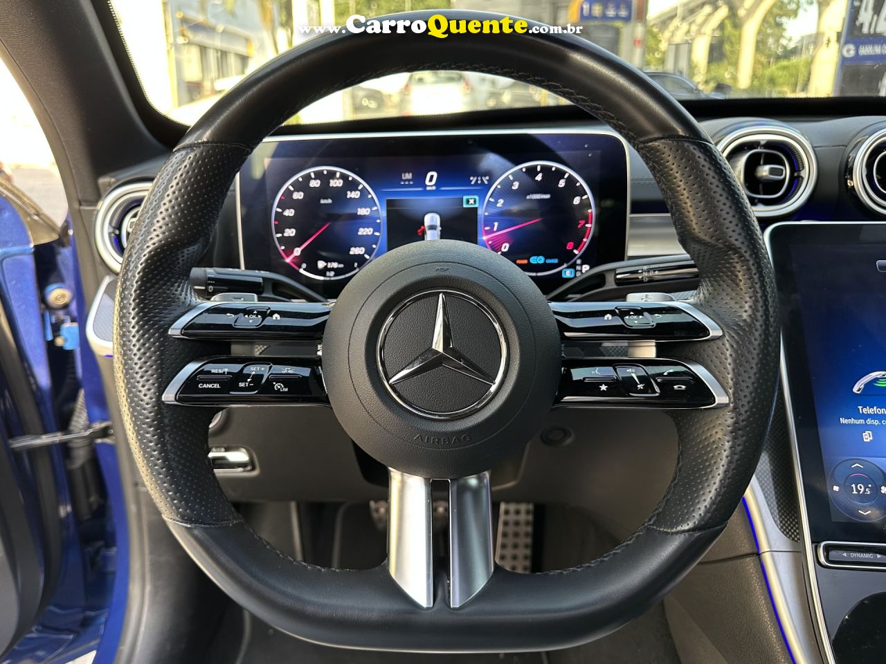 MERCEDES-BENZ   C-200 AMG LINE EQ BOOST 1.5 TB (HIB.)   AZUL 2022 1.5 GASOLINA E ELÉTRICO - Loja
