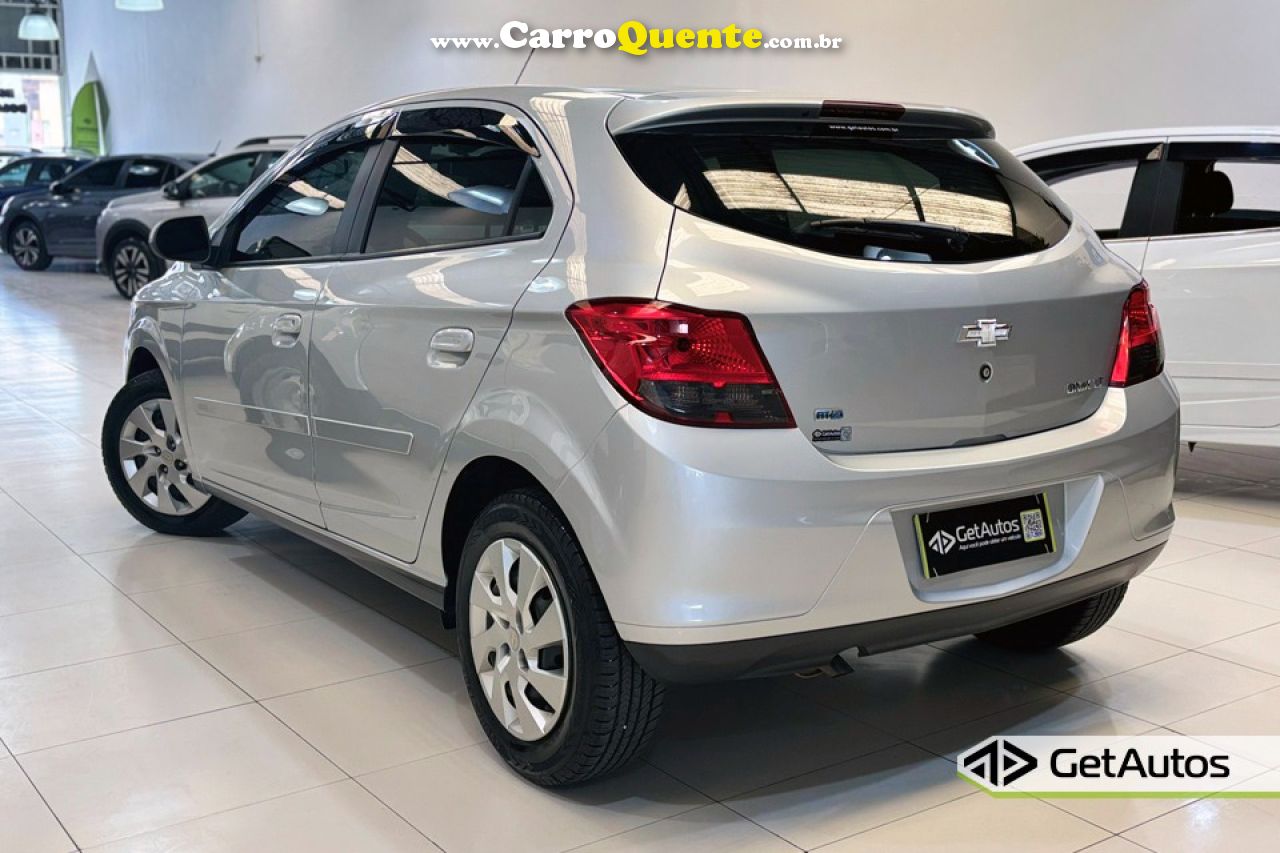 CHEVROLET   ONIX HATCH LT 1.4 8V FLEXPOWER 5P AUT.   PRATA 2014 1.4 FLEX - Loja