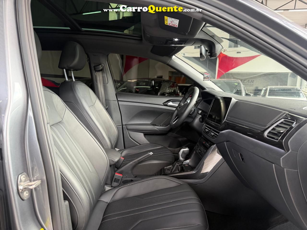 VOLKSWAGEN   T-CROSS HIGHLINE 1.4 TSI FLEX 16V 5P AUT   CINZA 2026 1.4 FLEX - Loja