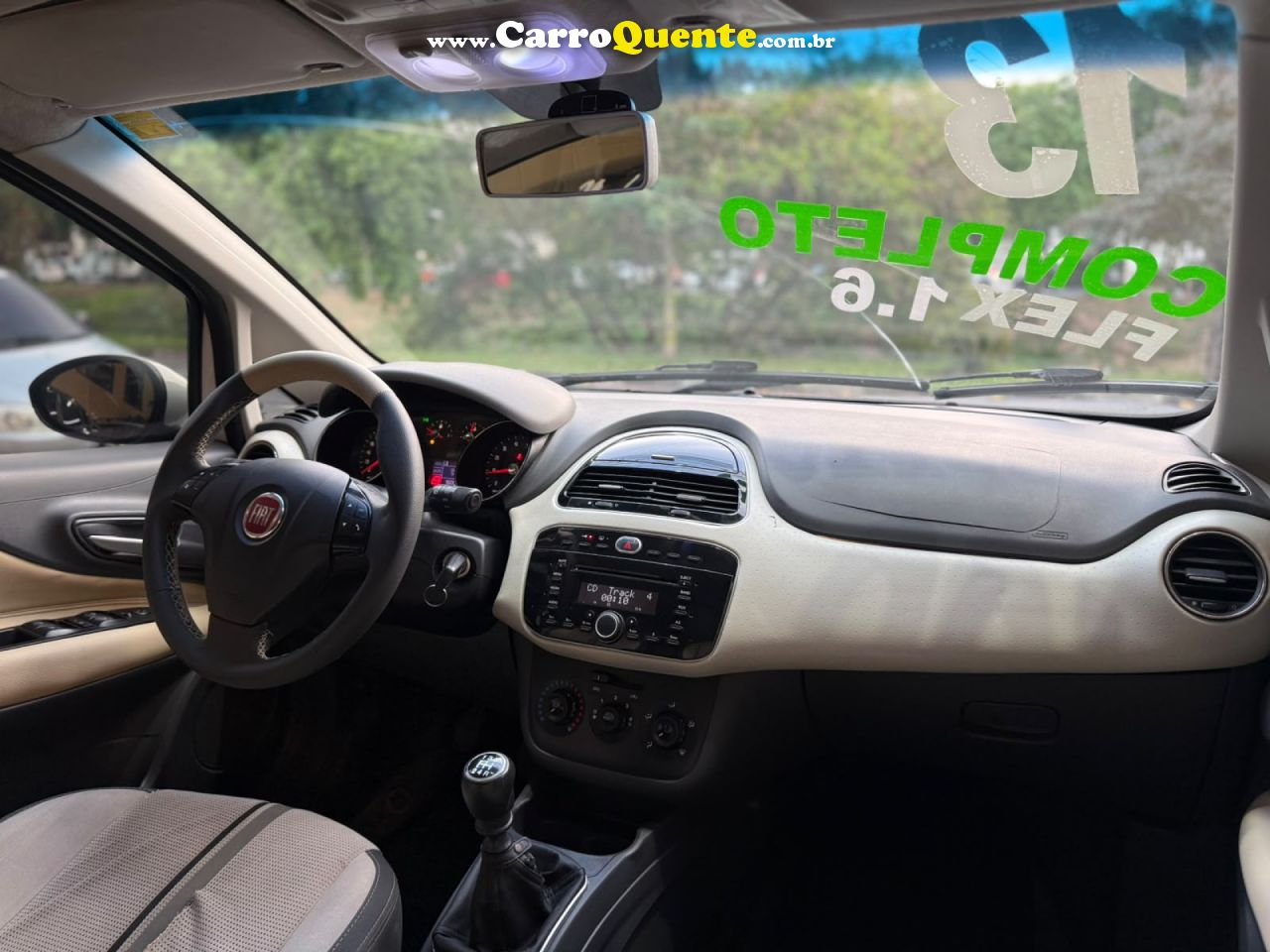 FIAT   FIAT PUNTO ESSENCE 1.6   BRANCO 2013 1.6 FLEX - Loja