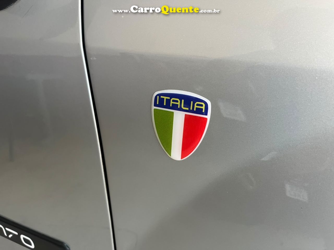 FIAT   PUNTO ESSENCE 1.6 FLEX 16V 5P   PRATA 2011 1.6 FLEX - Loja